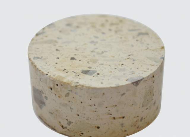 Ignimbrita bandeada. Roca explosiva. Arucas, Gran Canaria.