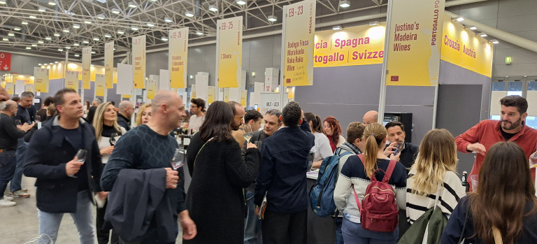 Una imagen del stand de Tenerife en la Slow Wine Fair de Bolonia